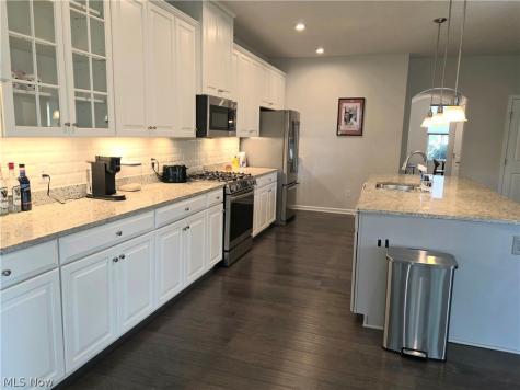 2760 Fairview Drive Avon OH 44011