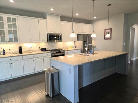 2760 Fairview Drive Avon OH 44011