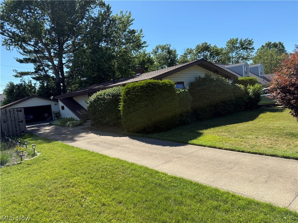 2174 Rockefeller Road Wickliffe OH 44092