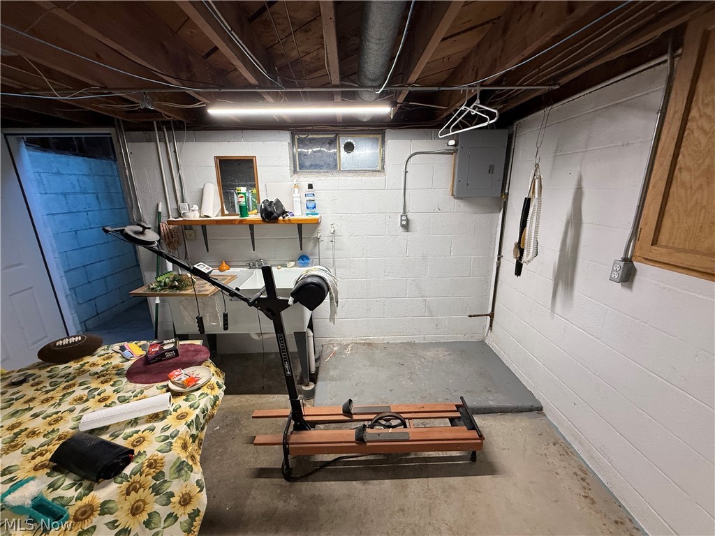2174 Rockefeller Road Wickliffe OH 44092