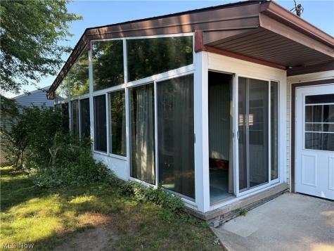 2174 Rockefeller Road Wickliffe OH 44092