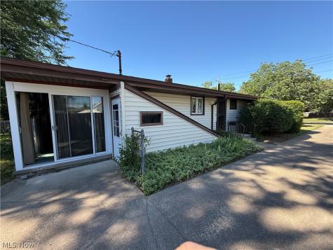 2174 Rockefeller Road Wickliffe OH 44092
