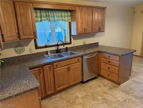 2174 Rockefeller Road Wickliffe OH 44092