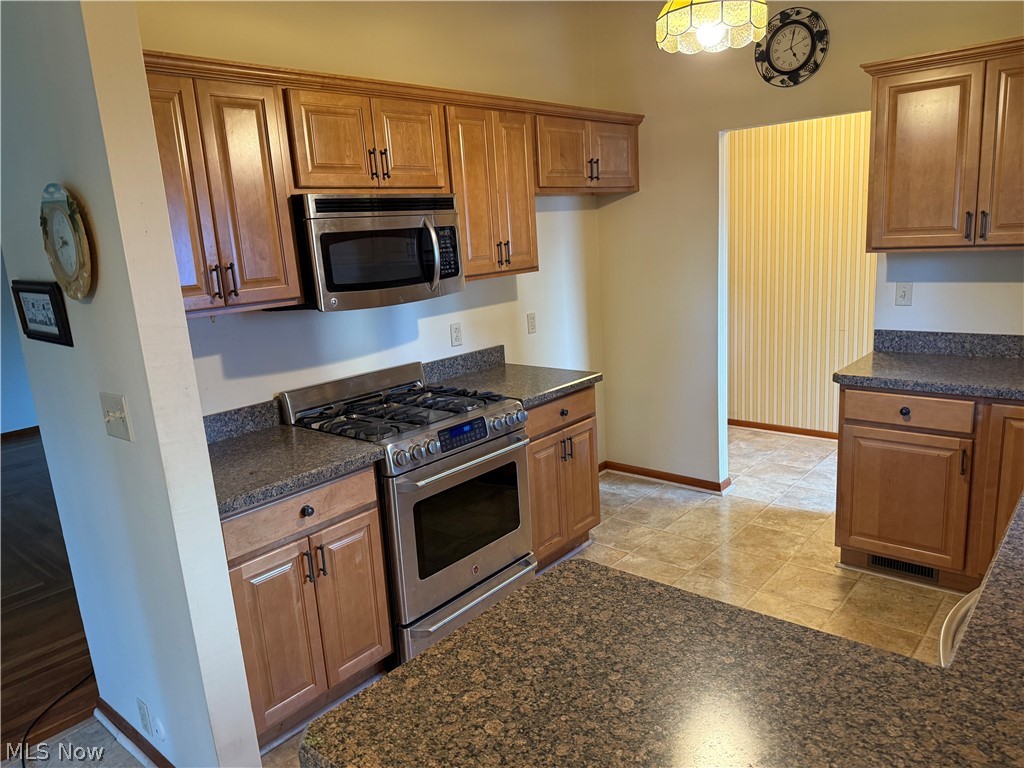 2174 Rockefeller Road Wickliffe OH 44092