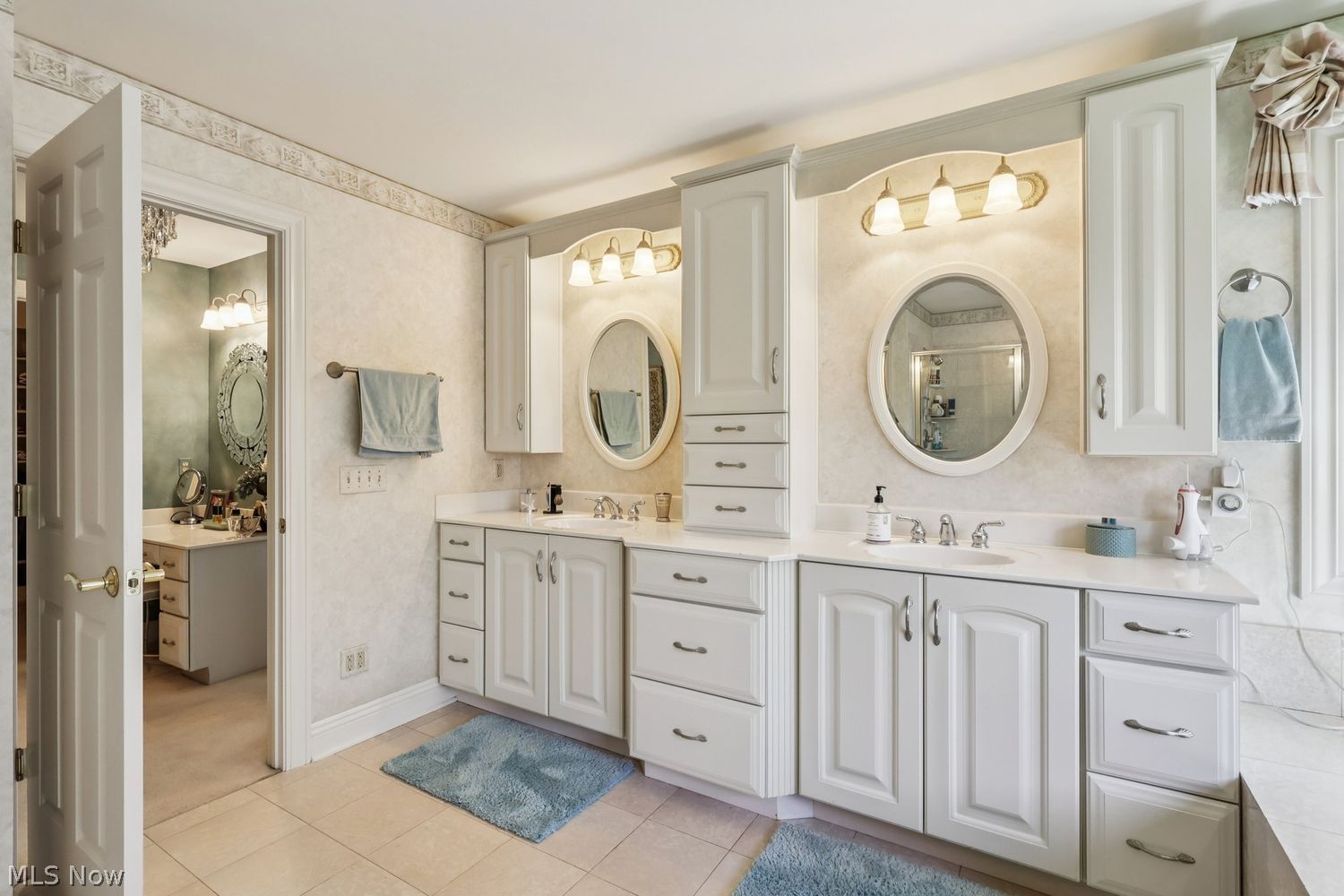 910 Cascades Drive Aurora OH 44202