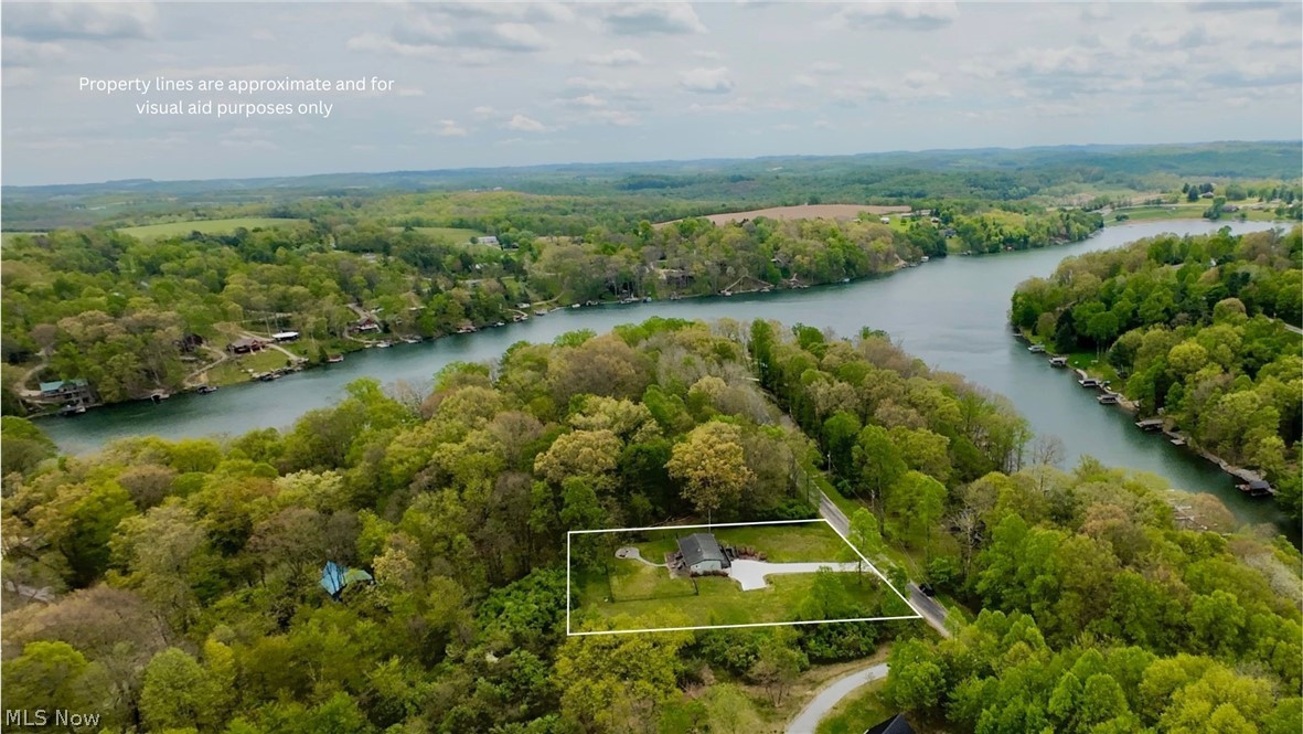 2065 W Buckhorn Drive Millersburg OH 44654