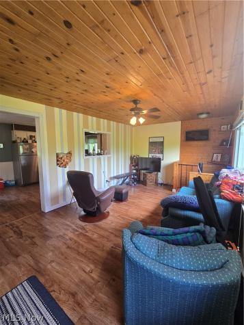 2065 W Buckhorn Drive Millersburg OH 44654