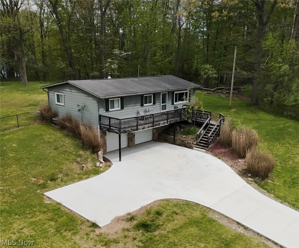 2065 W Buckhorn Drive Millersburg OH 44654