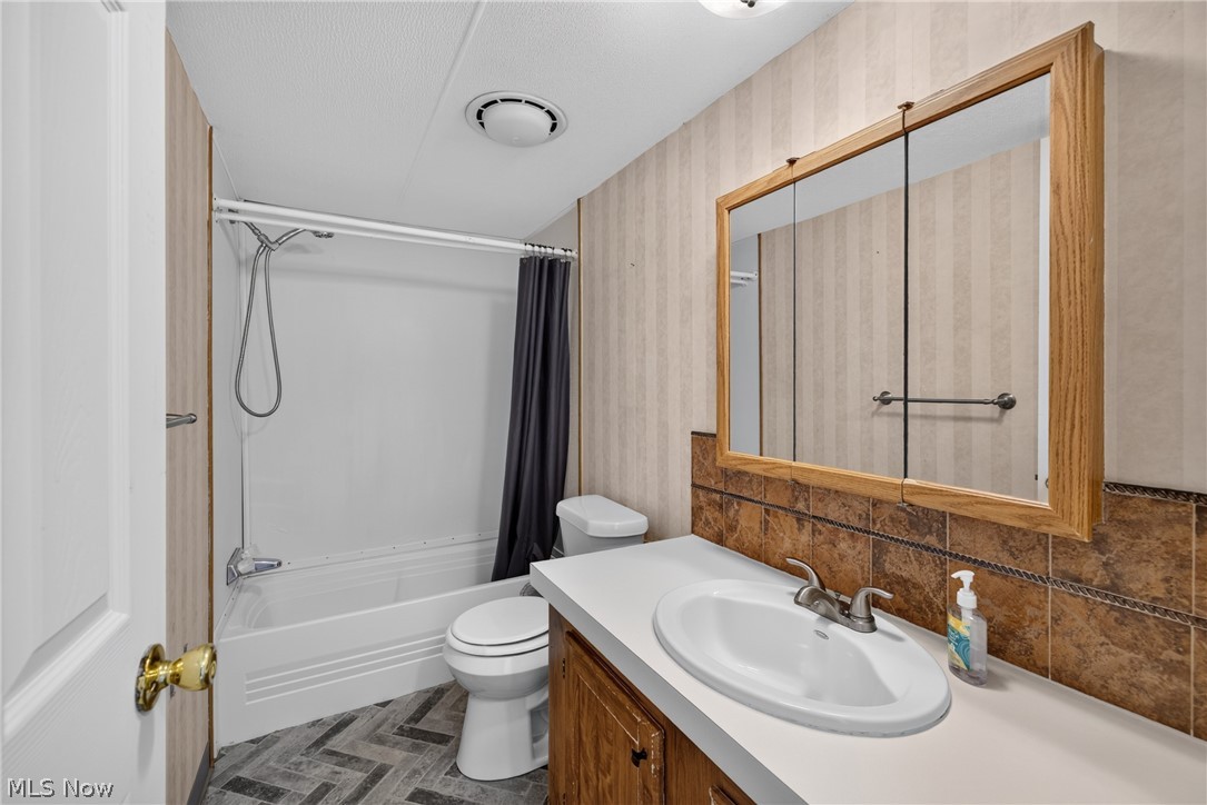 6835 Richmond Road Glenwillow OH 44139