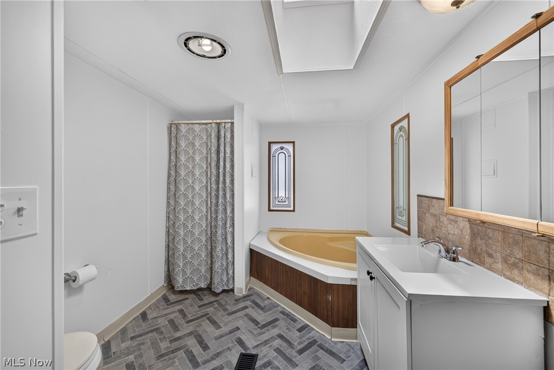 6835 Richmond Road Glenwillow OH 44139