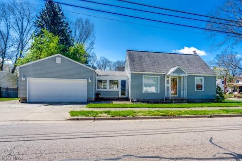 2048 Congo Street Akron OH 44305