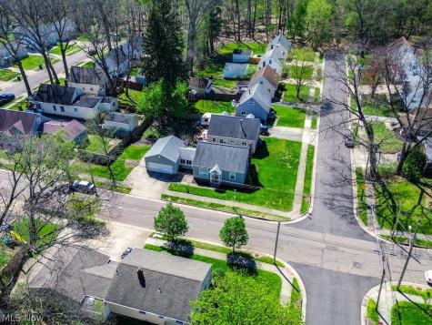 2048 Congo Street Akron OH 44305