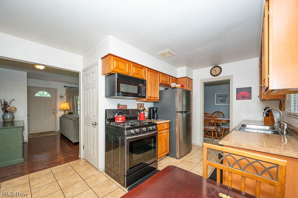 1827 S Meridian Road Youngstown OH 44511