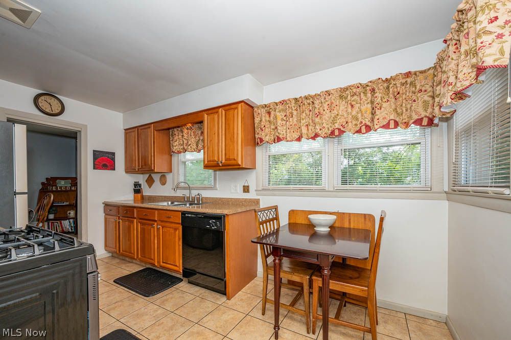 1827 S Meridian Road Youngstown OH 44511