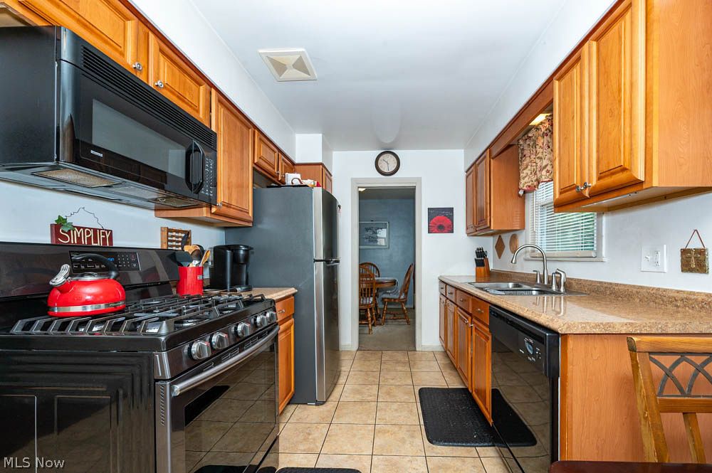 1827 S Meridian Road Youngstown OH 44511