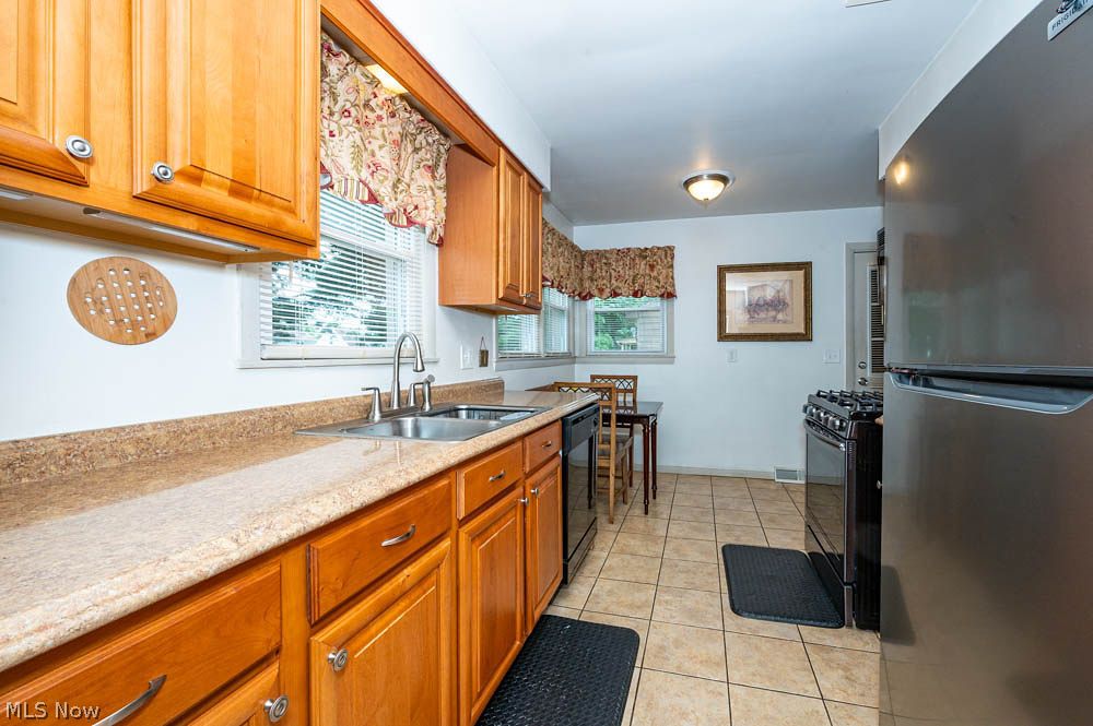 1827 S Meridian Road Youngstown OH 44511