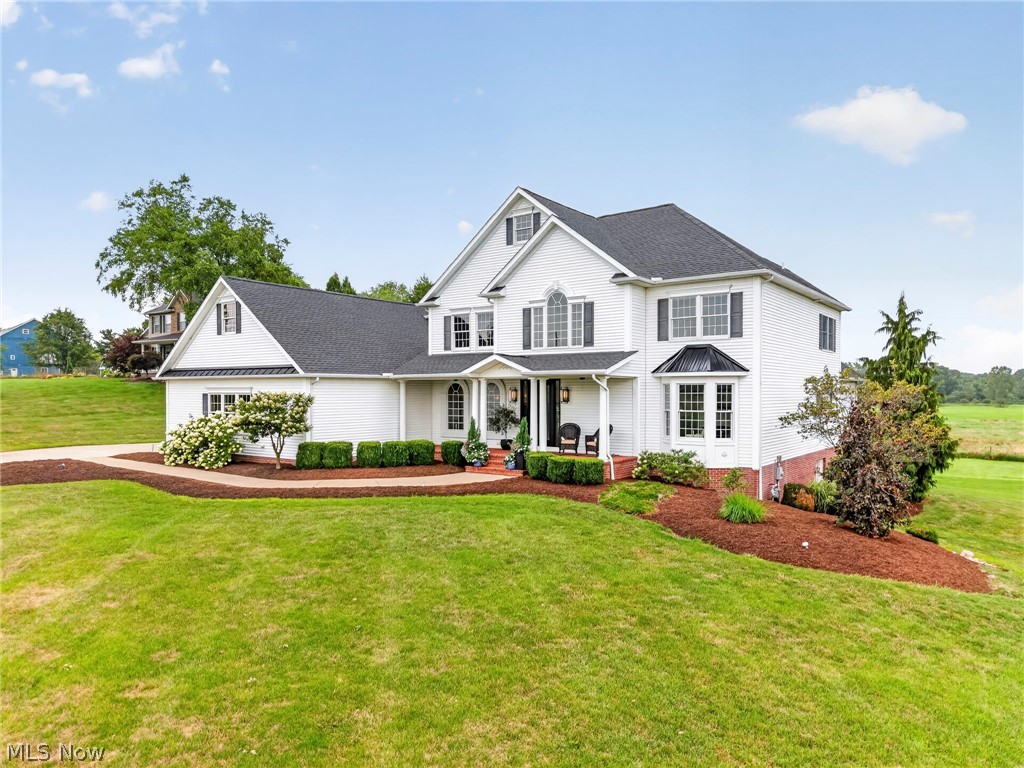 10276 Wolf Avenue NE Hartville OH 44632