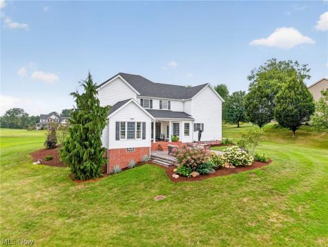 10276 Wolf Avenue NE Hartville OH 44632