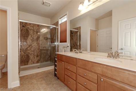 9237 Unionville Drive North Ridgeville OH 44039