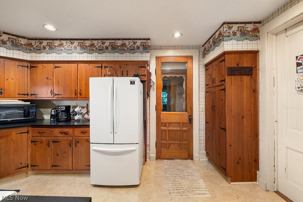 2184 State Route 179 Jeromesville OH 44840
