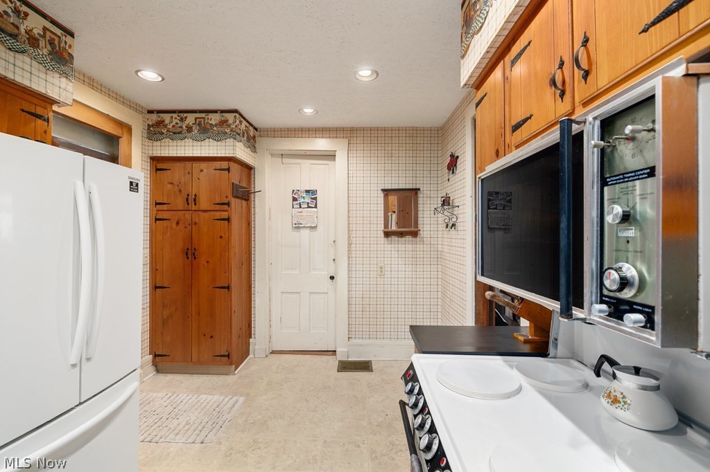 2184 State Route 179 Jeromesville OH 44840