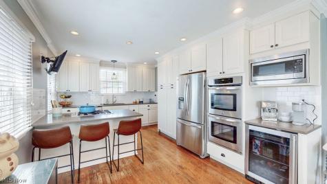 2304 Loyola Road University Heights OH 44118