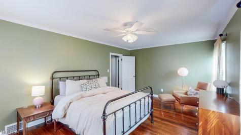 2304 Loyola Road University Heights OH 44118