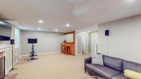 2304 Loyola Road University Heights OH 44118