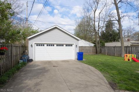 2304 Loyola Road University Heights OH 44118