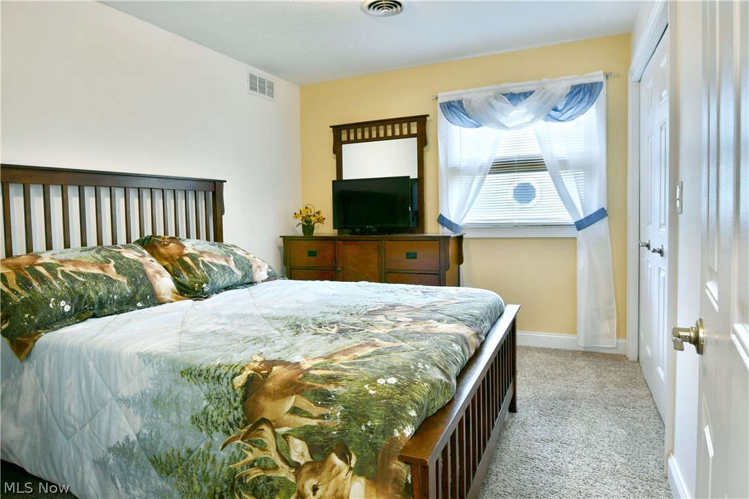 1460 Lake Vue Drive Roaming Shores OH 44085