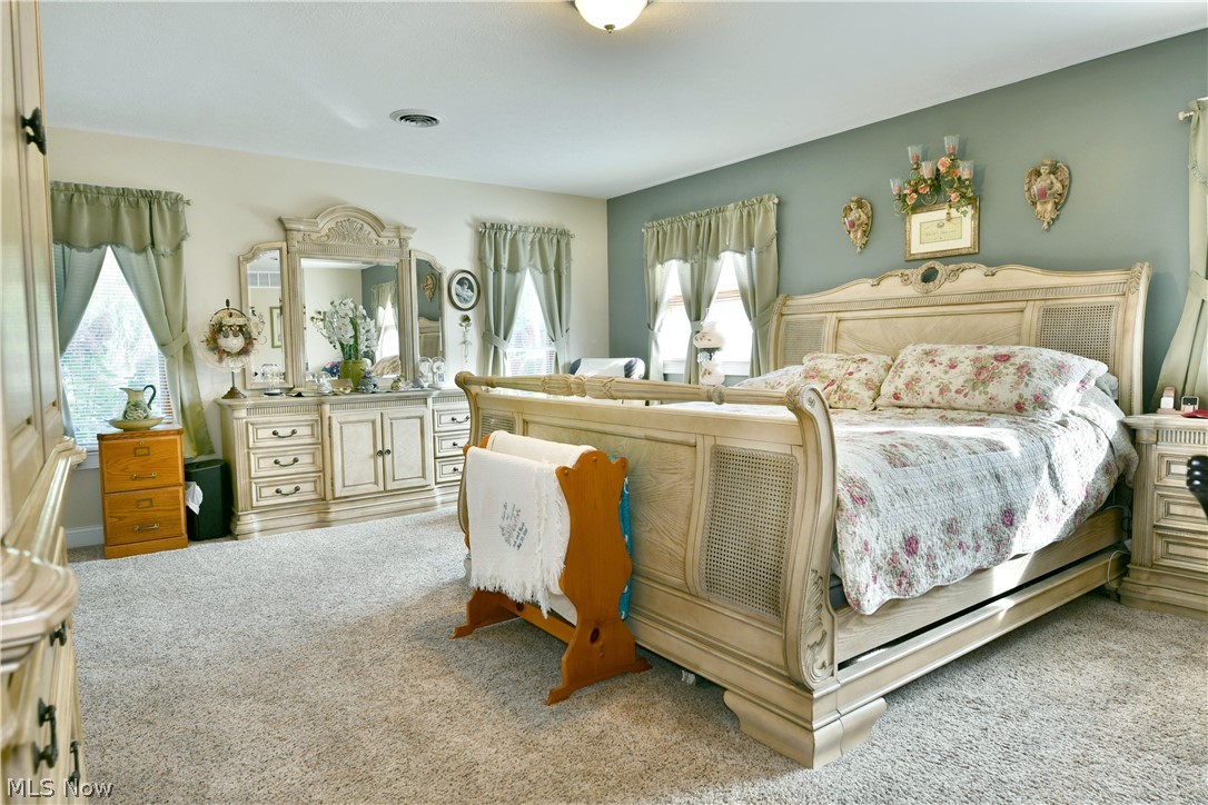 1460 Lake Vue Drive Roaming Shores OH 44085