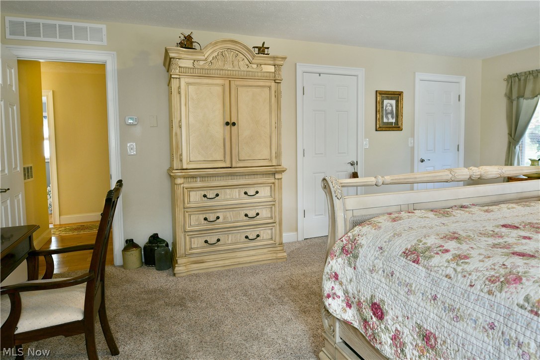1460 Lake Vue Drive Roaming Shores OH 44085