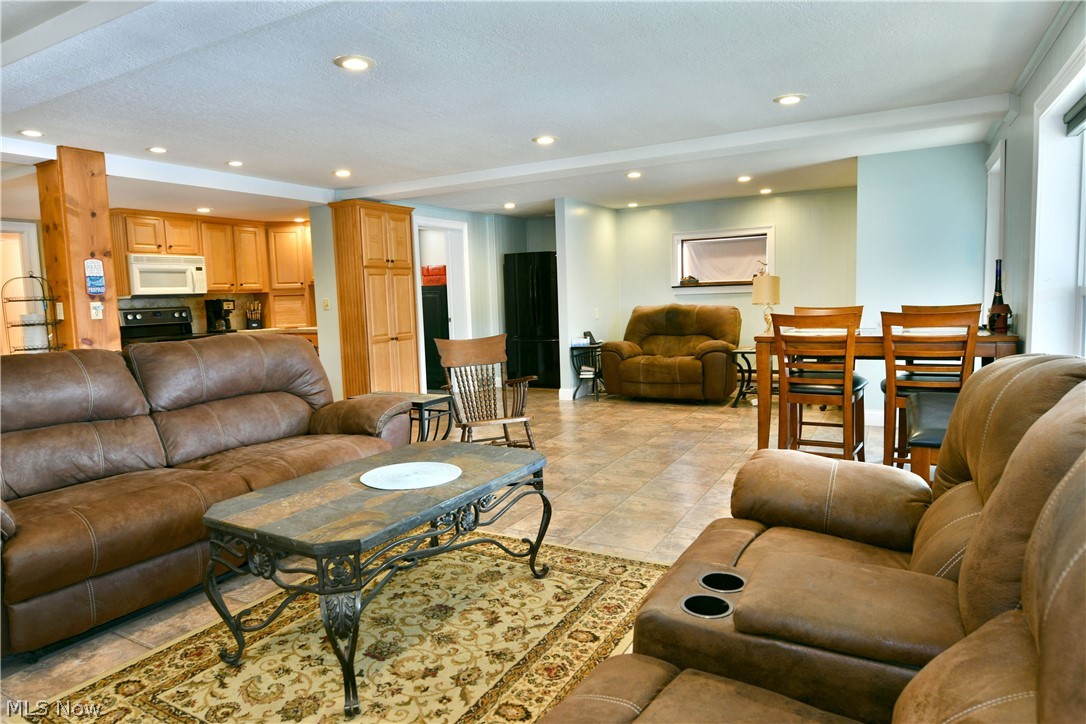 1460 Lake Vue Drive Roaming Shores OH 44085
