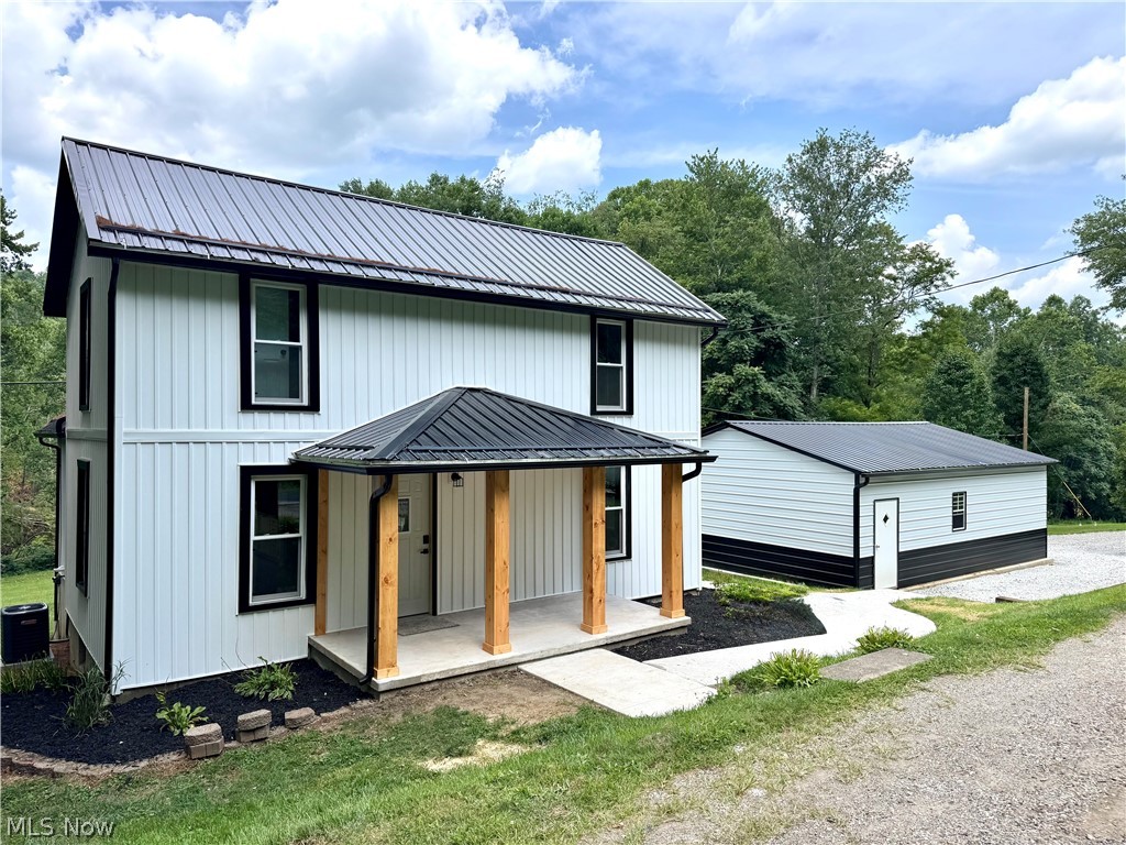 15758 County Road 271 Conesville OH 43811