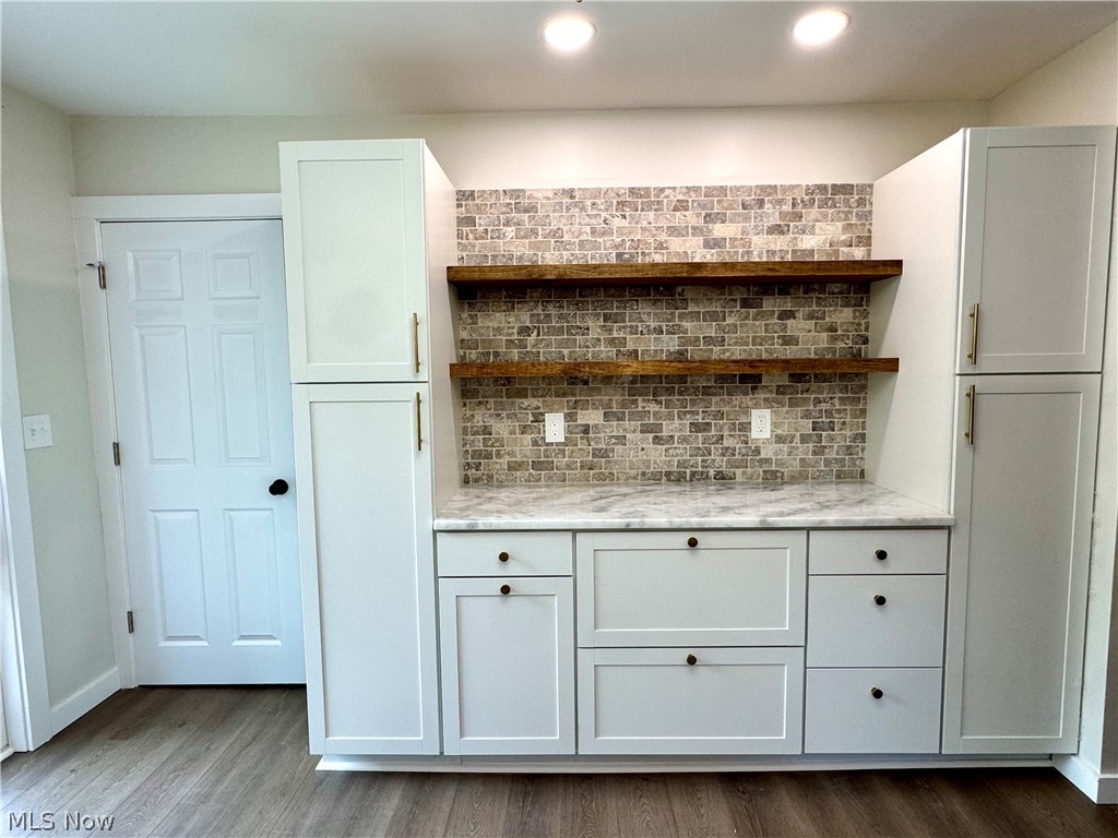 15758 County Road 271 Conesville OH 43811
