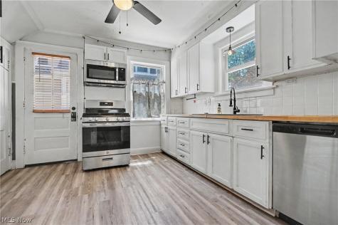 326 S Firestone Boulevard Akron OH 44301