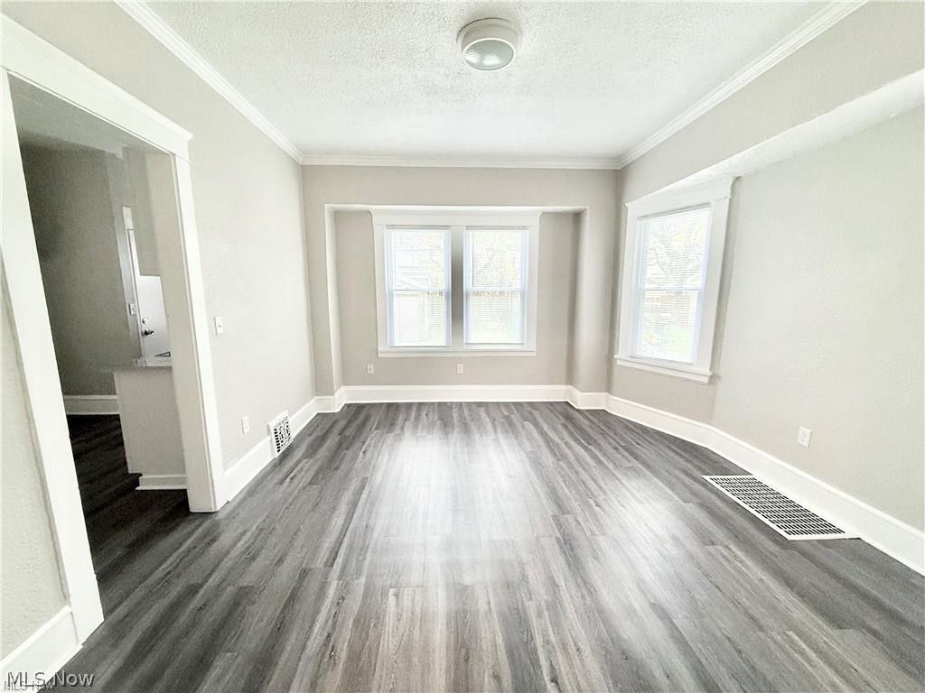 2081 W 91st Street Cleveland OH 44102