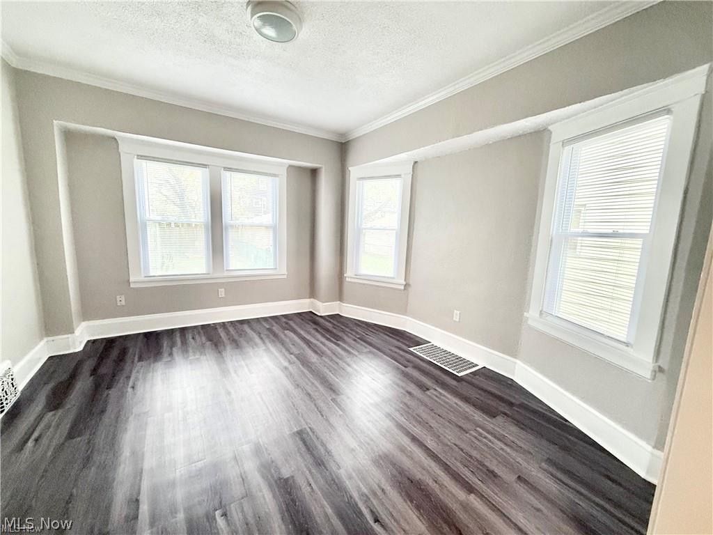 2081 W 91st Street Cleveland OH 44102