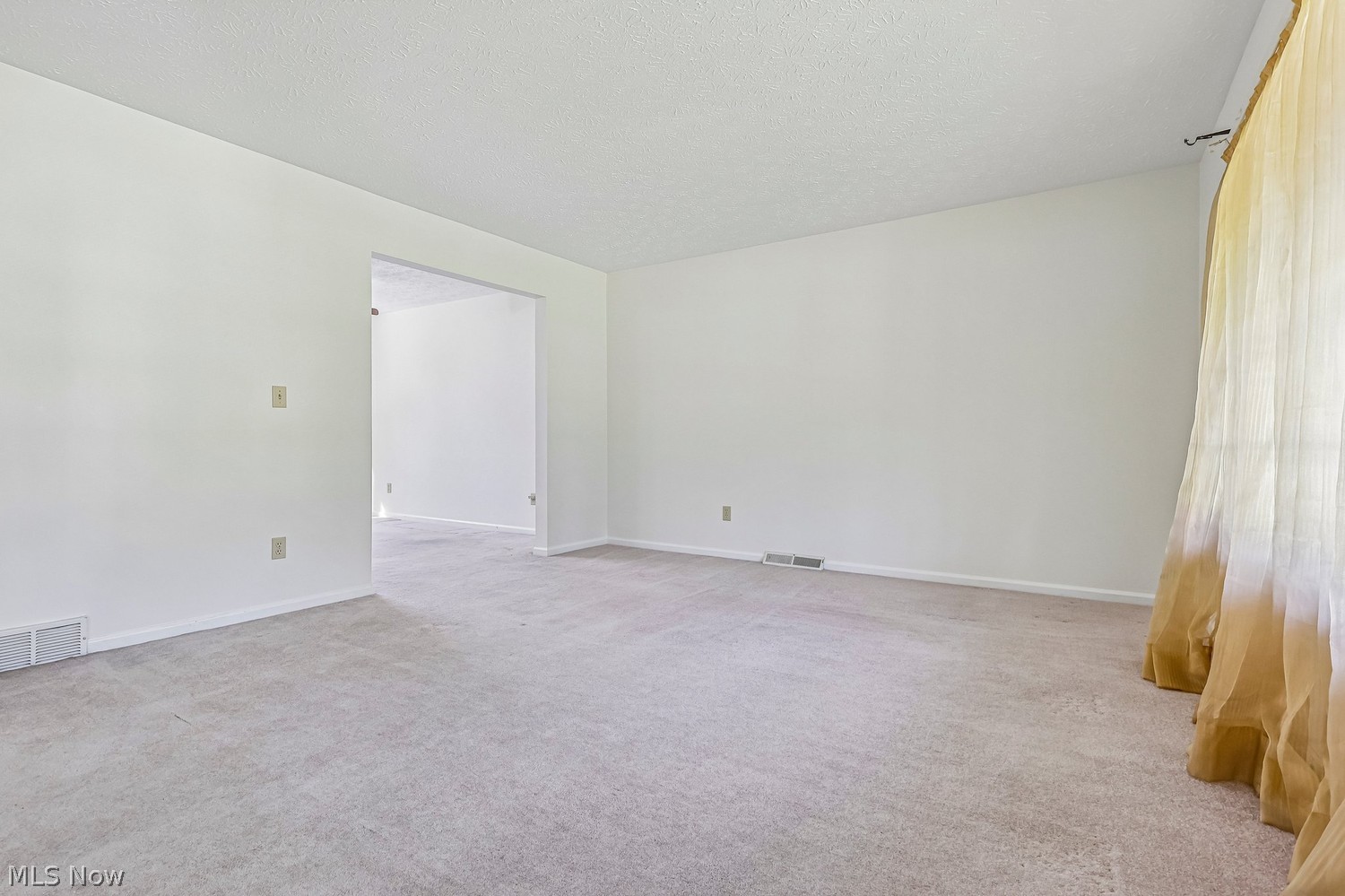 8876 Harris Drive North Ridgeville OH 44039