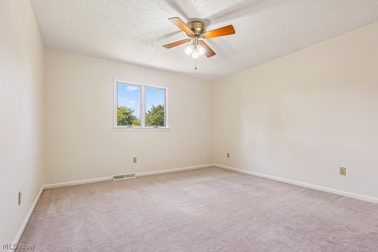 8876 Harris Drive North Ridgeville OH 44039