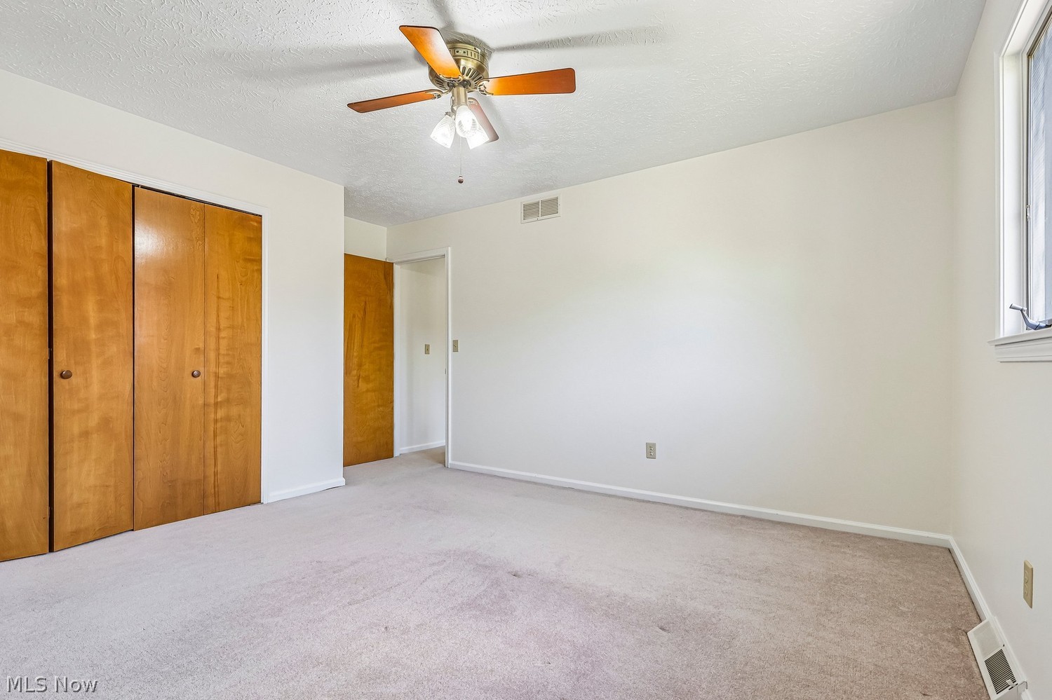 8876 Harris Drive North Ridgeville OH 44039