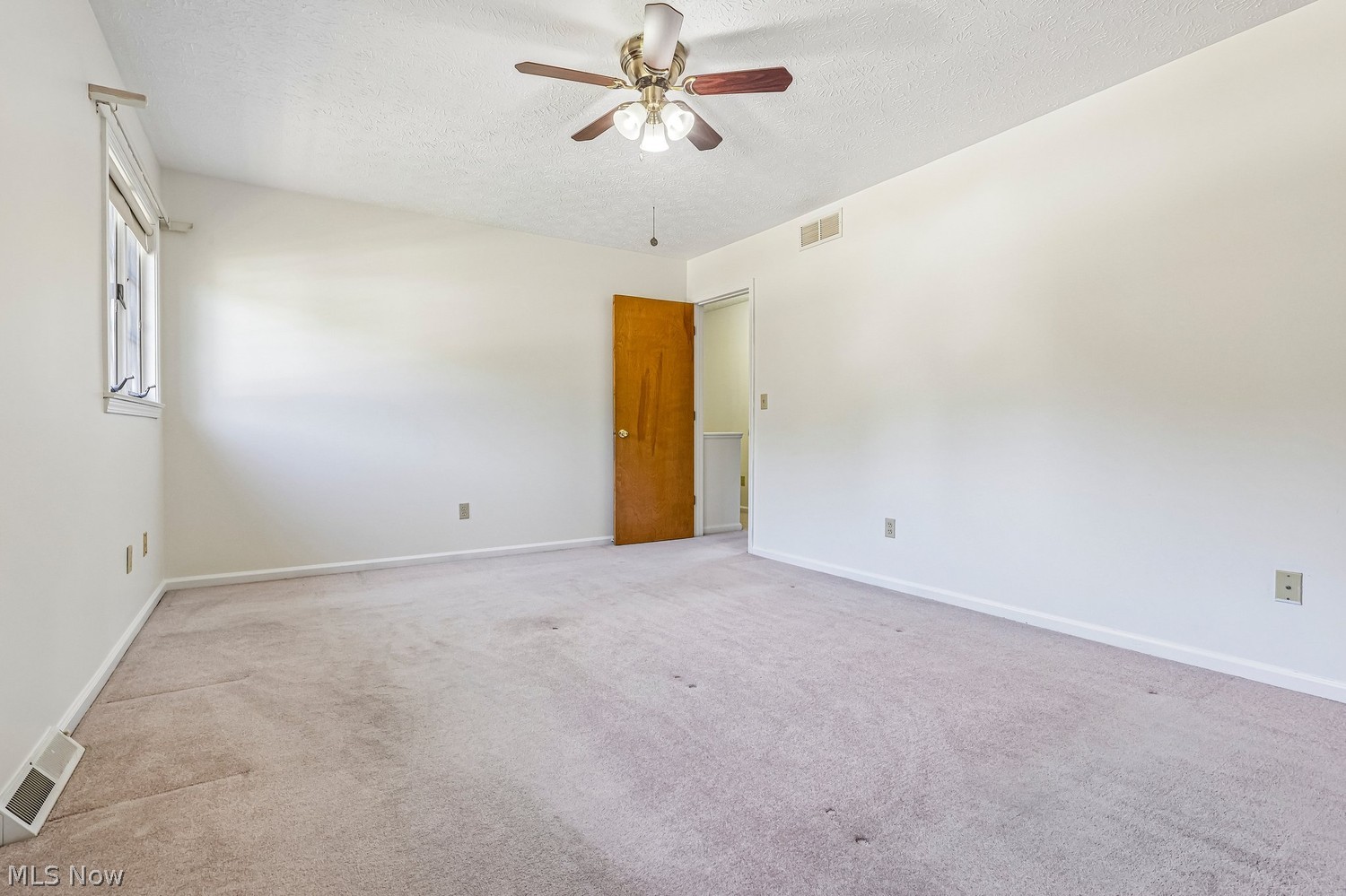 8876 Harris Drive North Ridgeville OH 44039