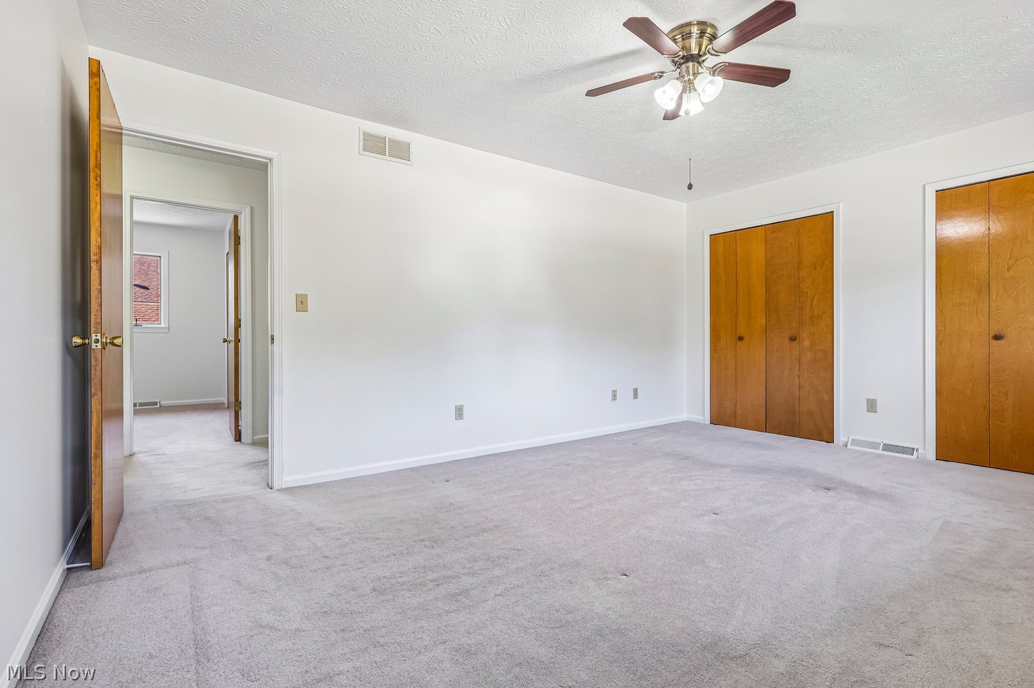 8876 Harris Drive North Ridgeville OH 44039