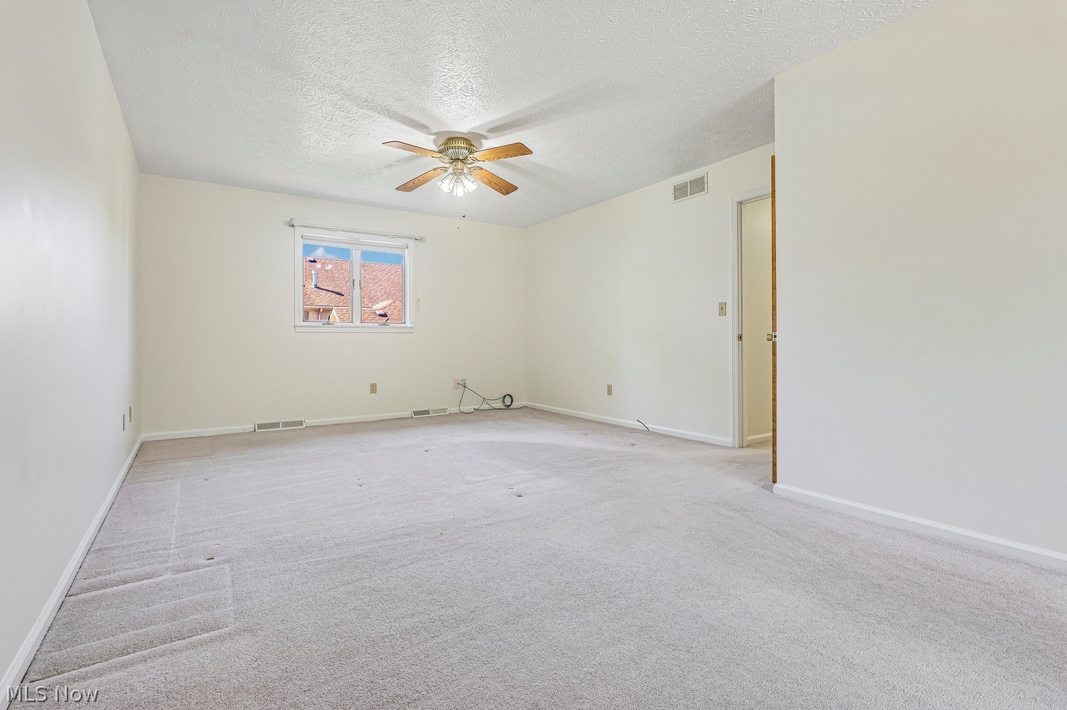 8876 Harris Drive North Ridgeville OH 44039