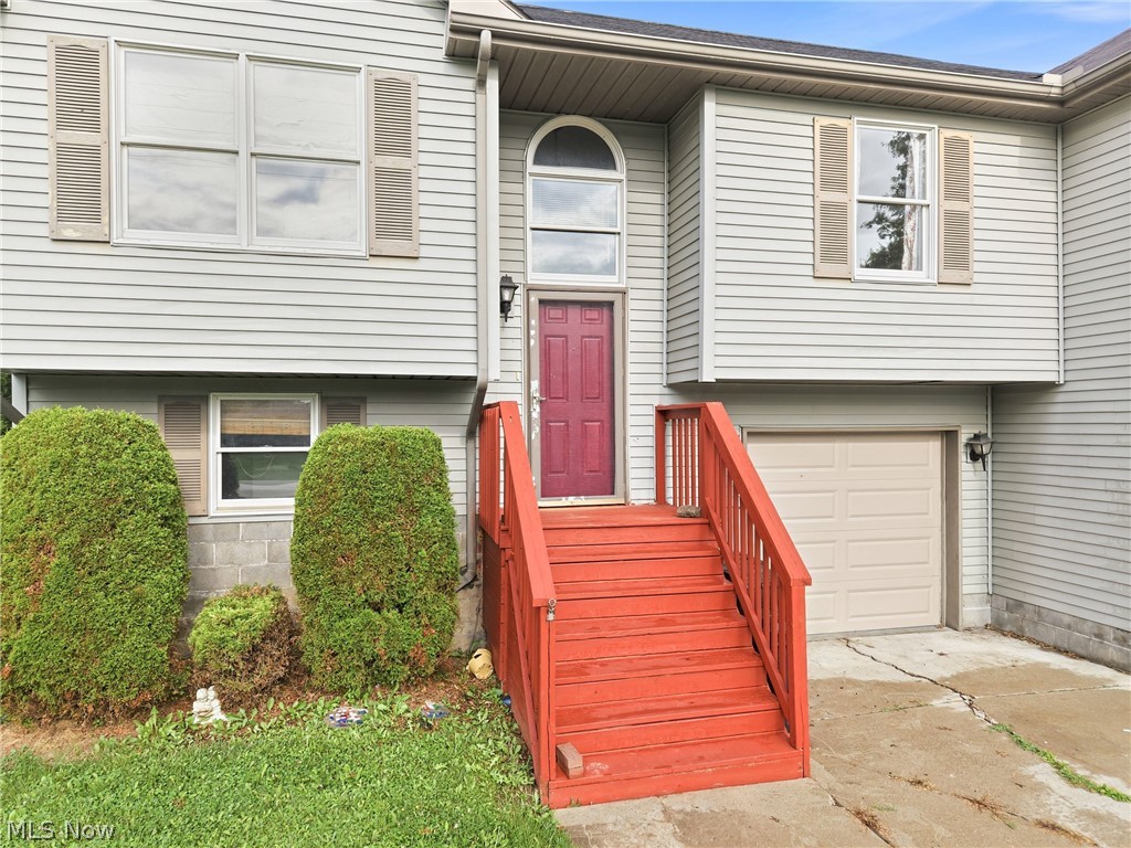 5613 Pierce Road NW Warren OH 44481