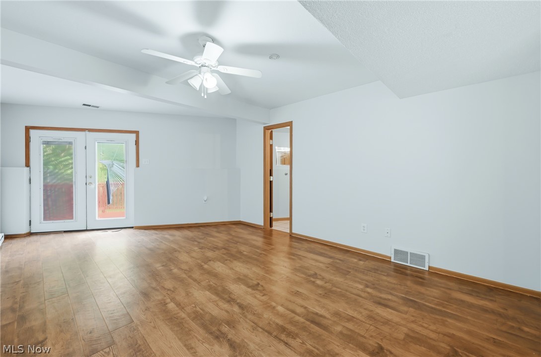 5613 Pierce Road NW Warren OH 44481