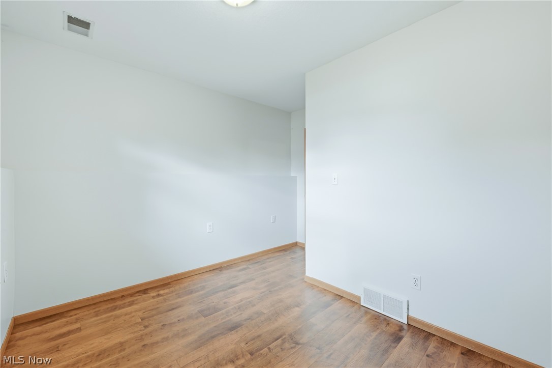 5613 Pierce Road NW Warren OH 44481