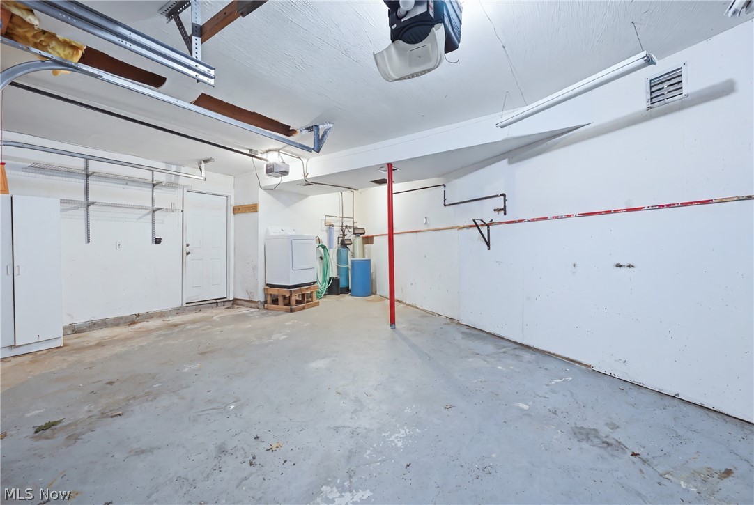 5613 Pierce Road NW Warren OH 44481