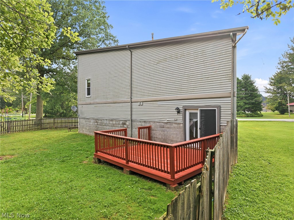 5613 Pierce Road NW Warren OH 44481