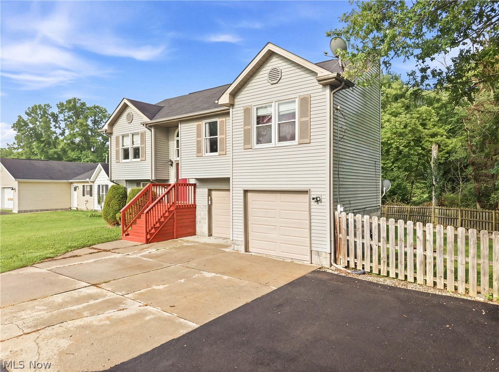 5613 Pierce Road NW Warren OH 44481
